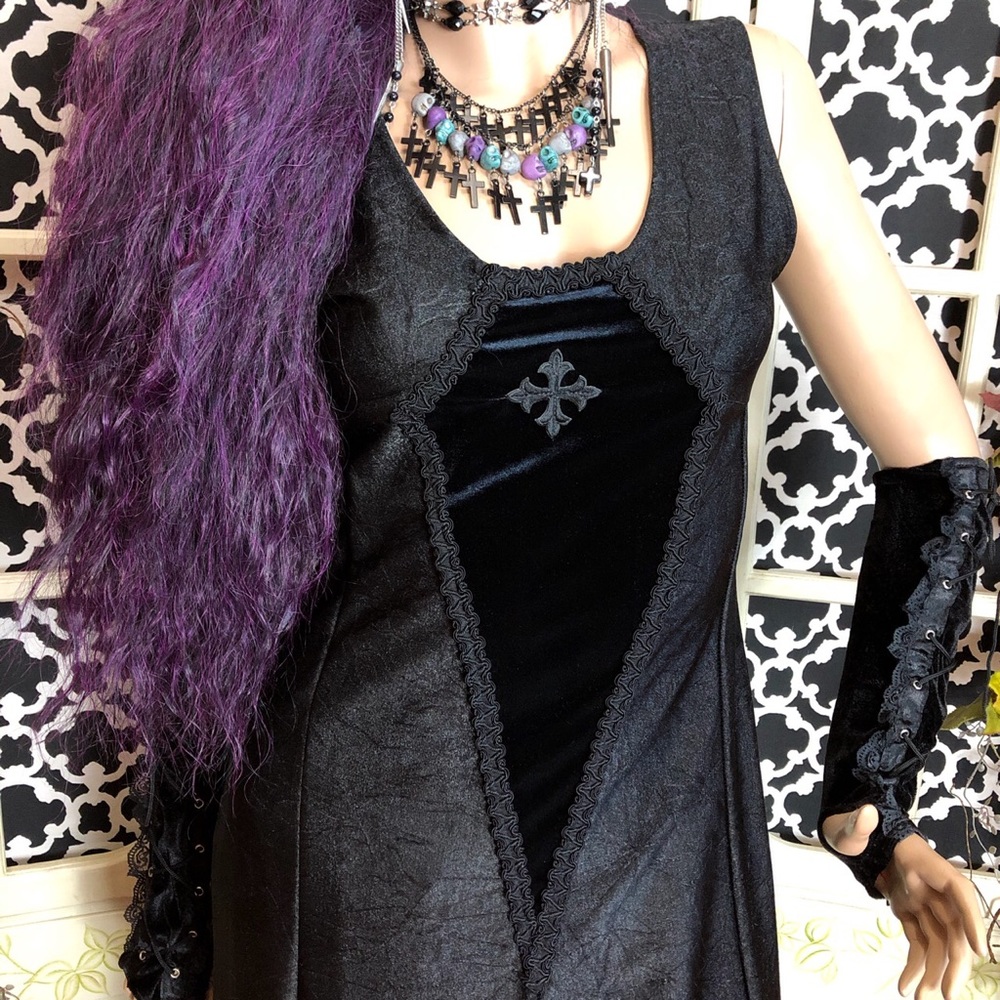 90s CYKXTEES Goth Morbid Thread Velvet Dress Tripp